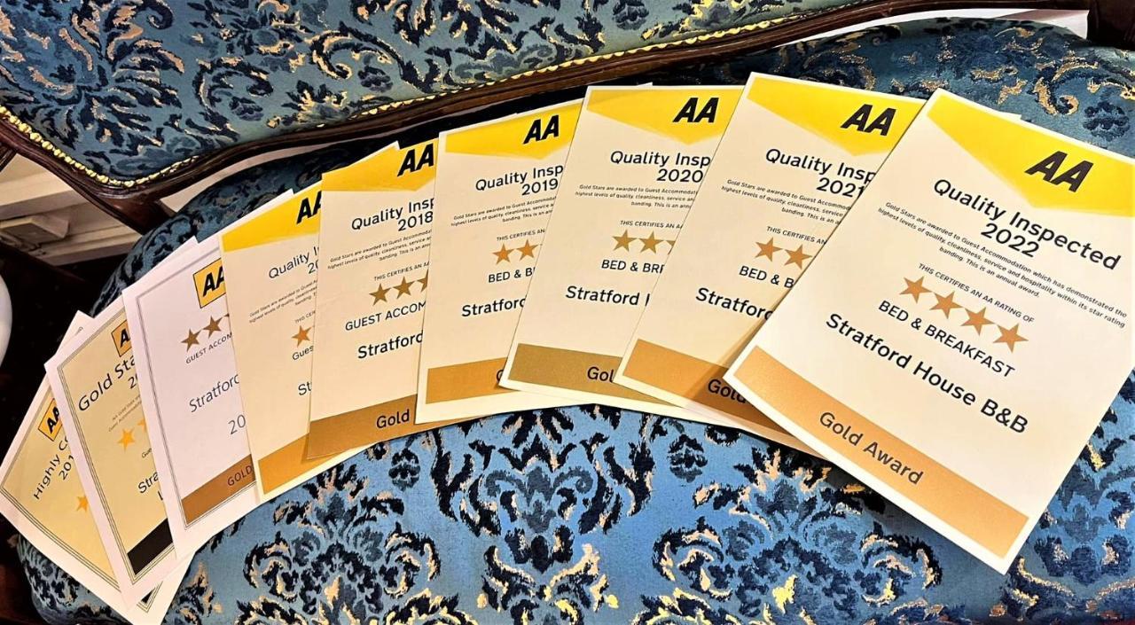 ホテル Stratford House Exclusively For Adults ランディドノー エクステリア 写真