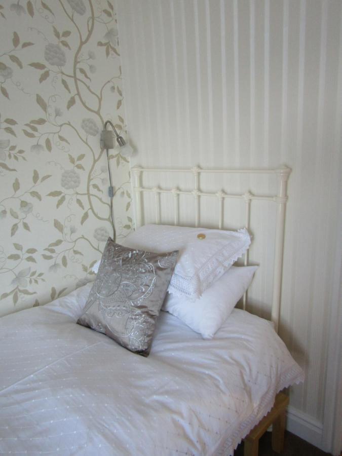 ホテル Stratford House Exclusively For Adults ランディドノー エクステリア 写真
