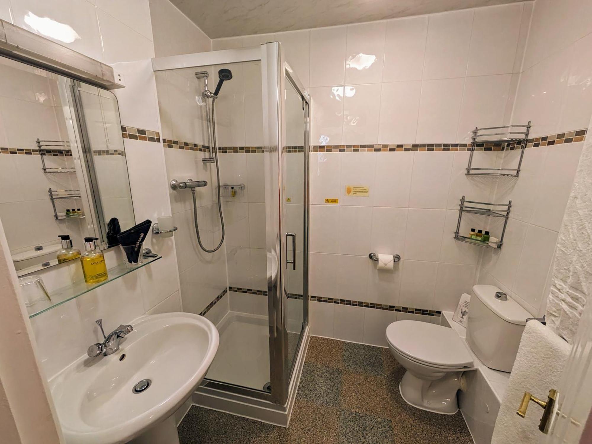 ホテル Stratford House Exclusively For Adults ランディドノー エクステリア 写真